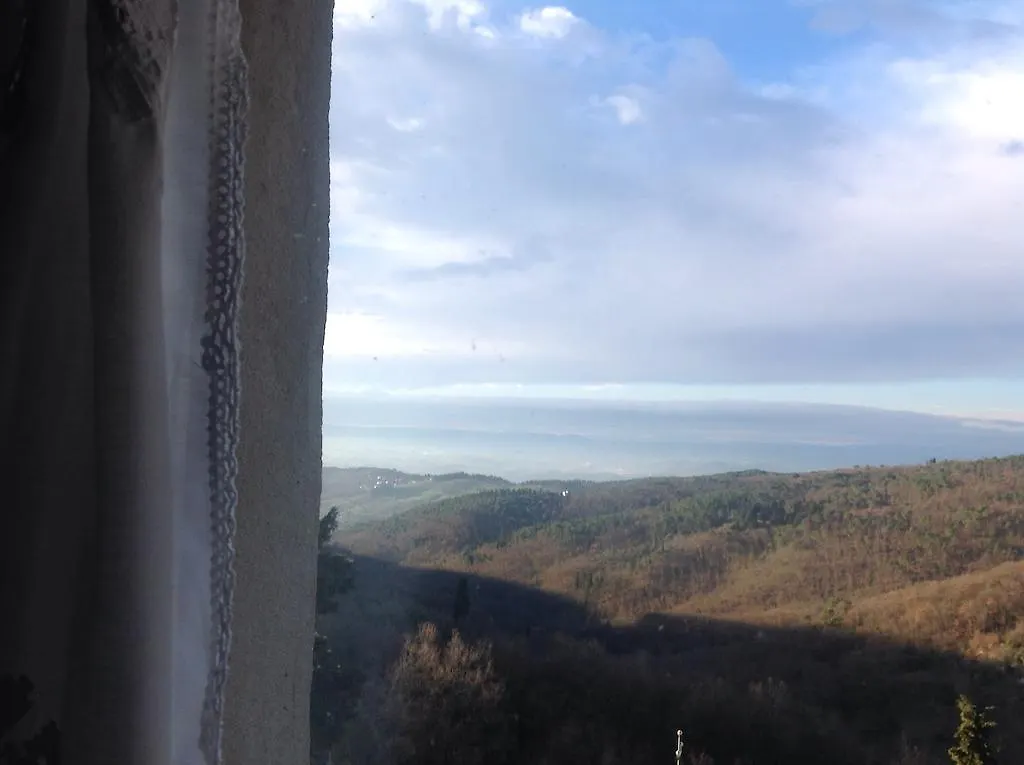 פייזולה Villa Le Capanne בית חווה